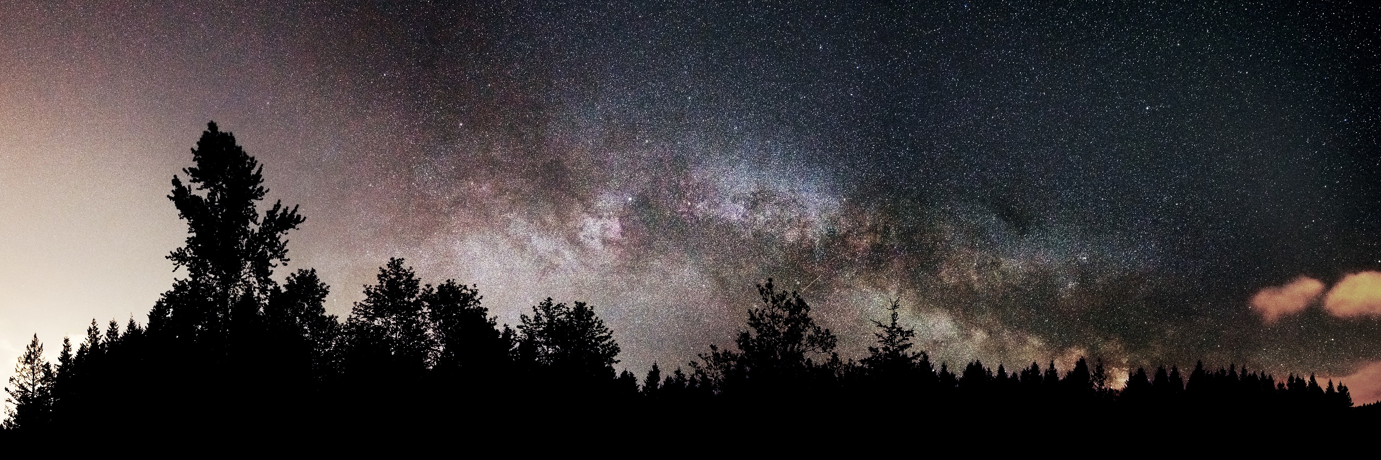 Milky Way Looms Large Over Washington in Amazing Photo